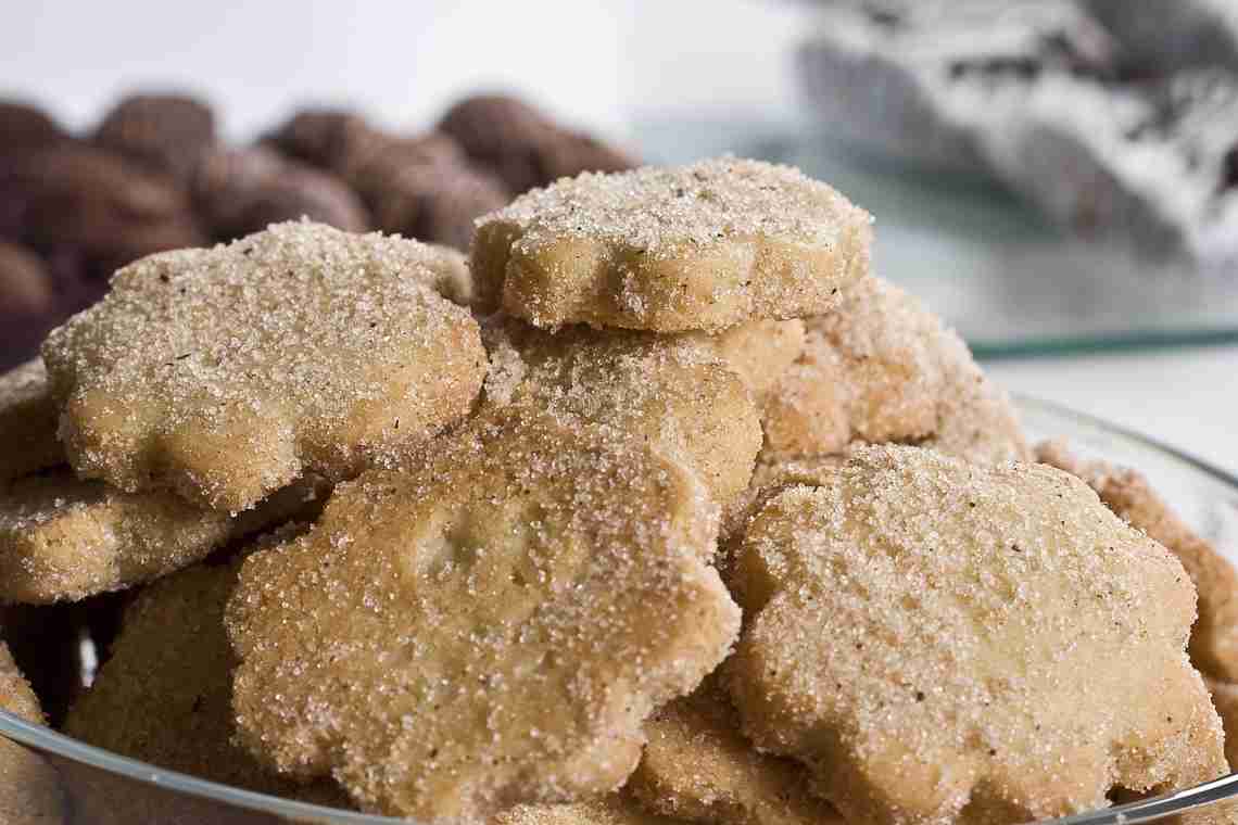 Рецепт печенья на рассоле, или О том, как быстро сделать вкусный десерт из простых ингредиентов