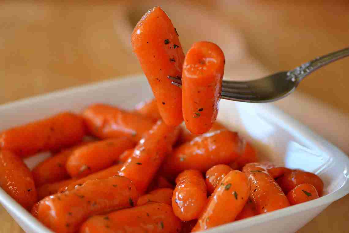 Пикантный и нежный морковный дип