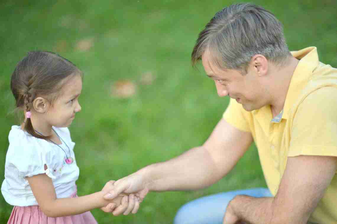 Как научить детей уважать родителей