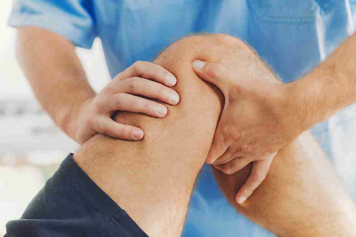 Бурсит коленного сустава: симптомы, причины и особенности лечения