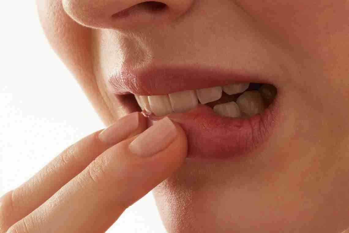 Причины сухости во рту. Методы устранения