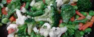 Прекрасный гарнир - это отварные замороженные овощи в мультиварке