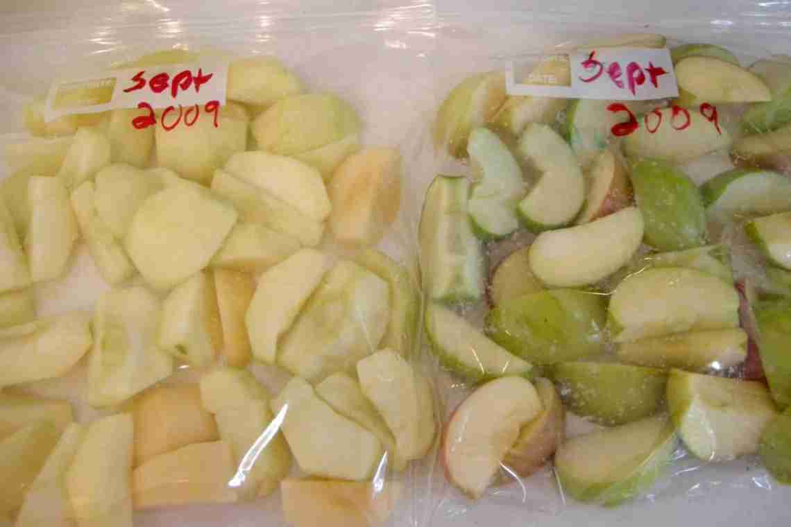Можно ли заморозить яблоки на зиму и что из них приготовить?