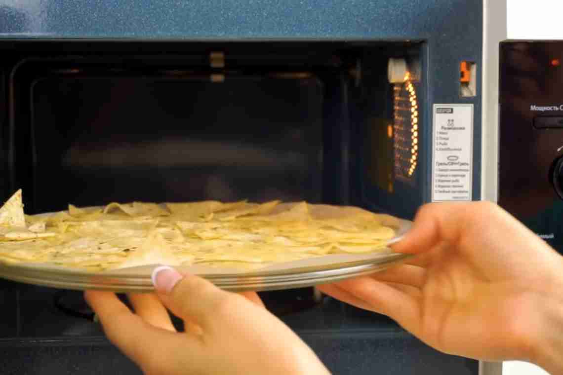 Как приготовить пиццу в микроволновке. Как готовить тесто для пиццы в микроволновке
