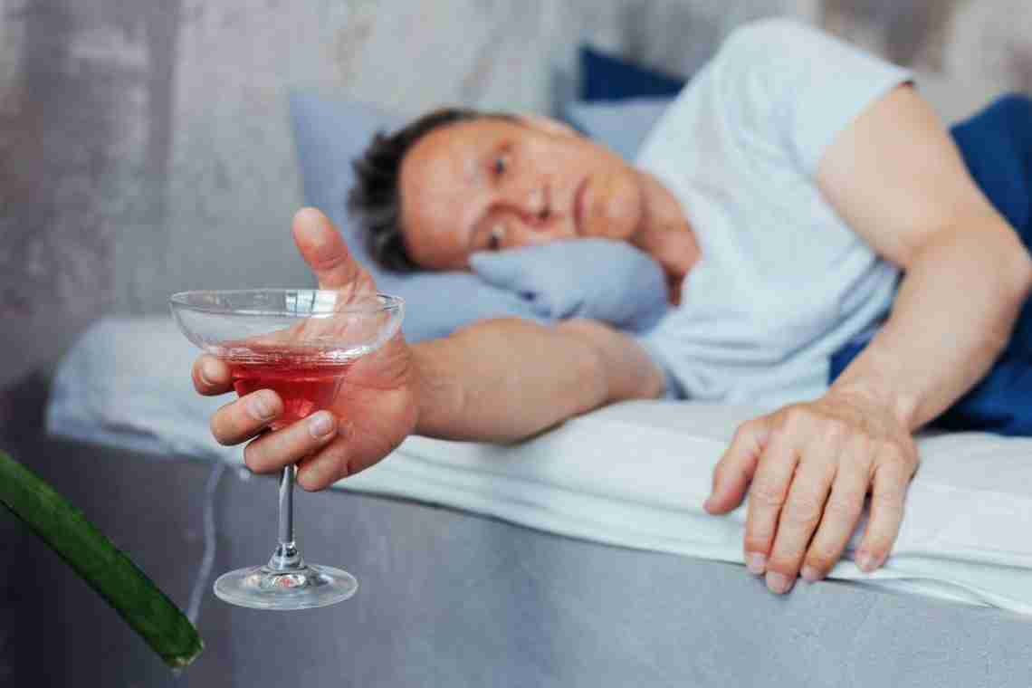 Лечение алкоголизма в домашних условиях: как это сделать