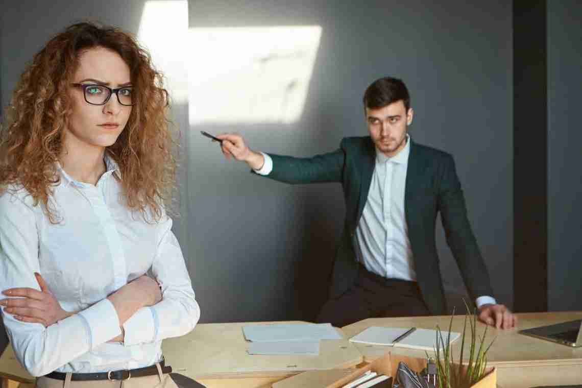 Служебный роман: как правильно отказать боссу, чтобы вас не уволили