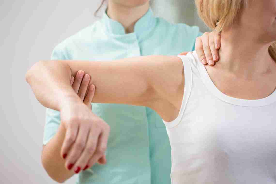 Боль в плечевом суставе: лечение и профилактика