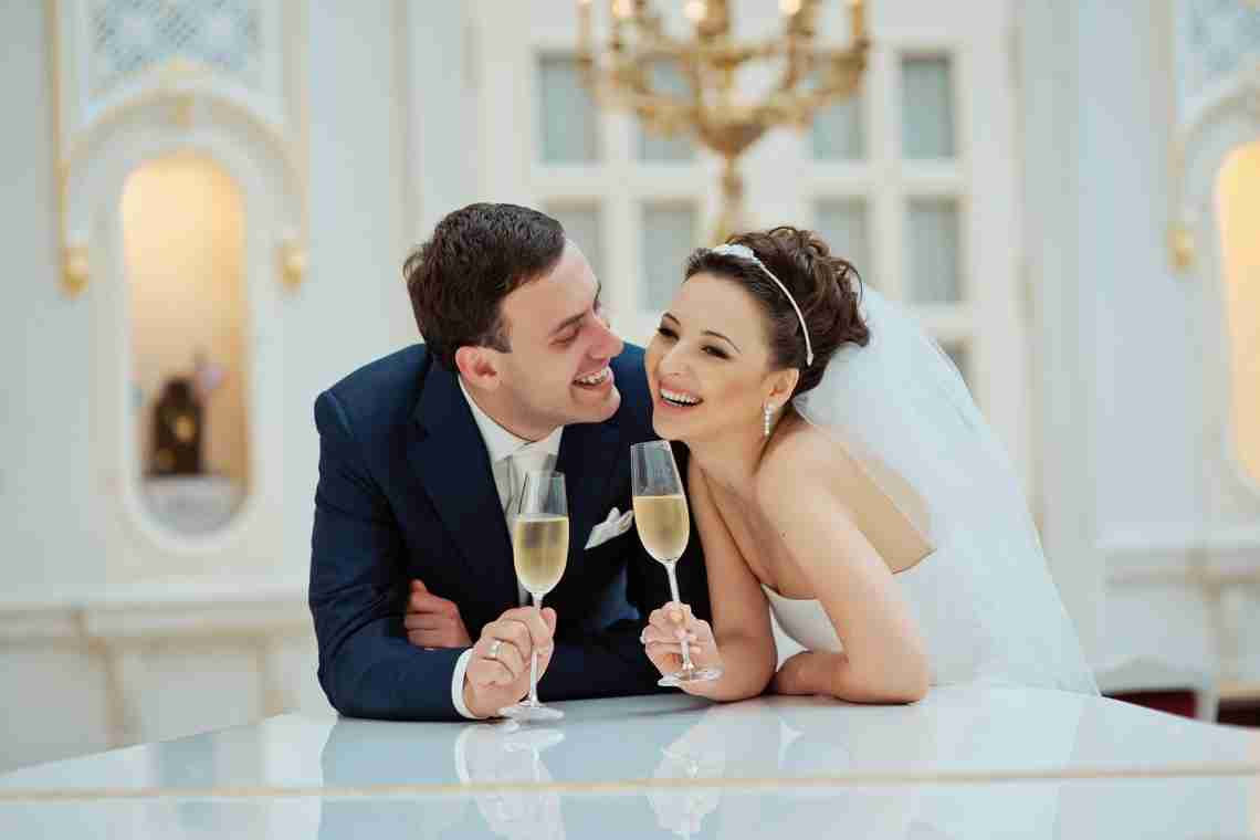Сколько нужно встречаться до свадьбы: статистика браков, успешных и не очень