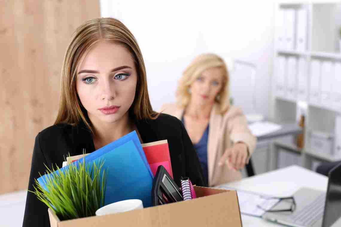 Как помочь мужу пережить увольнение на работе: 6 действенных советов