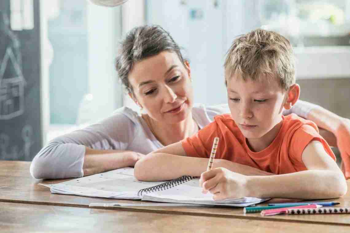 Как делать с ребенком уроки без нервов