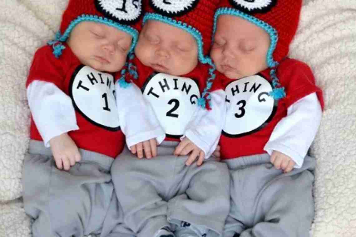 Что подарить новорожденным мальчикам-близнецам