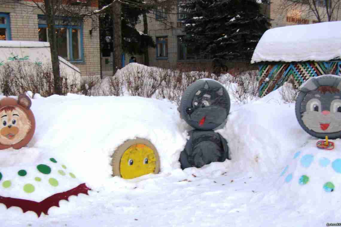 Как украсить детский участок зимой