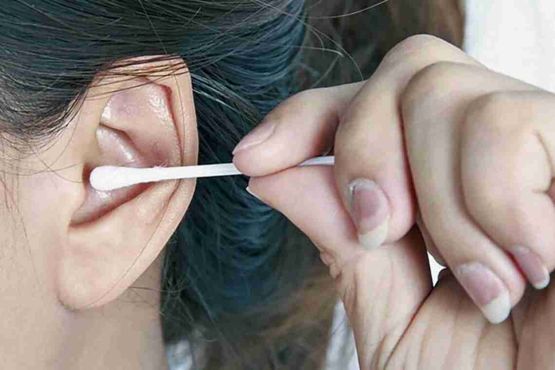 Как правильно чистить уши? Чистка ушей: как часто и каковы правила