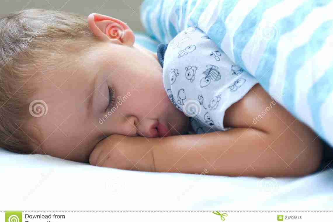 Почему потеет голова во сне у взрослых и детей?