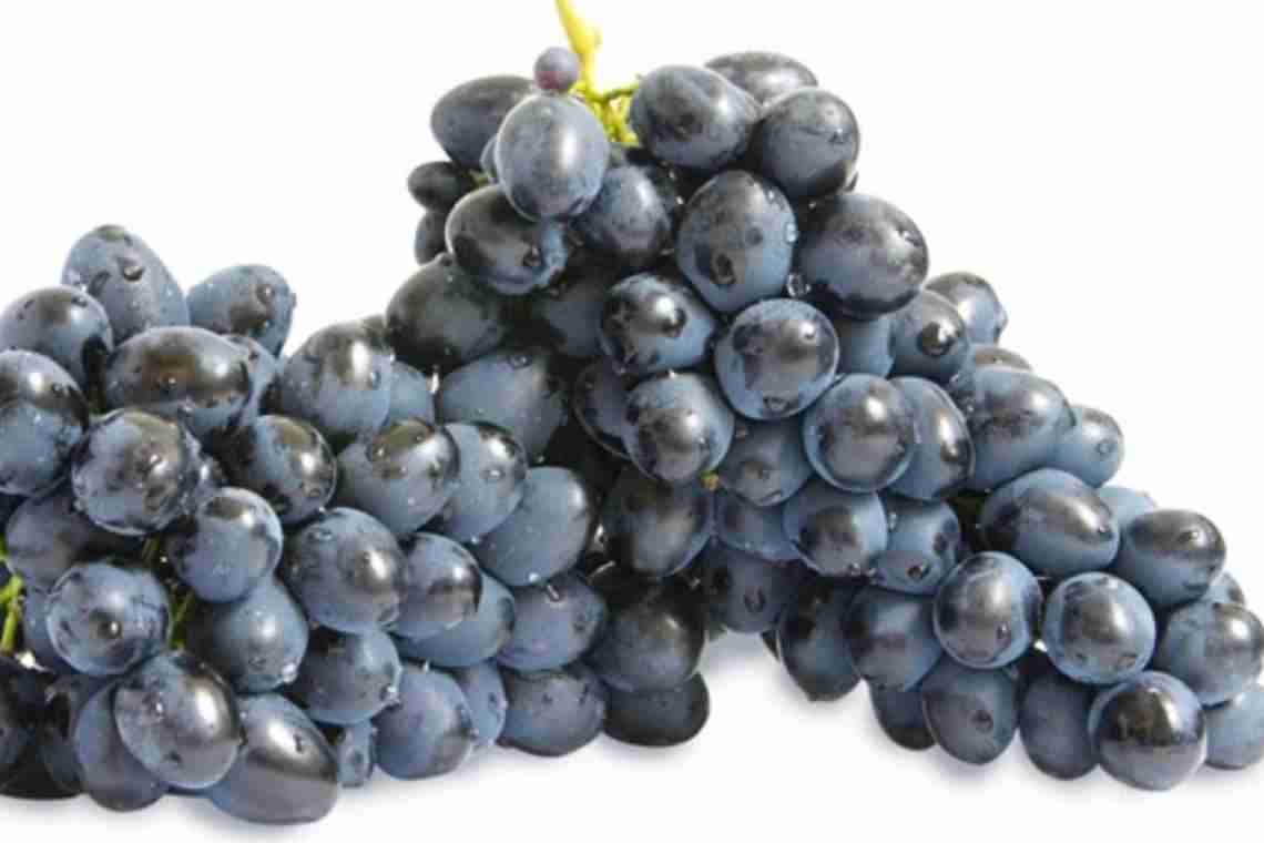 Білий або чорний виноград корисніші