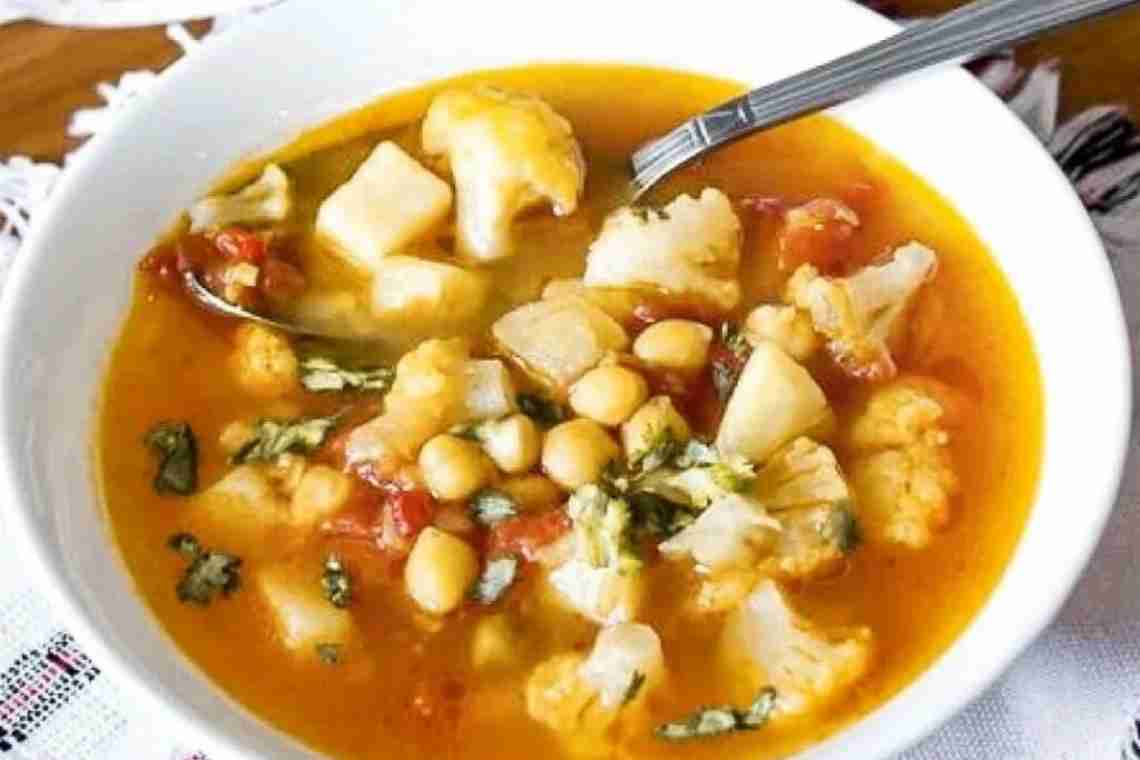 Нутово-капустний суп