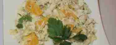 Осінній салат з савойською капустою і цибулею-порієм