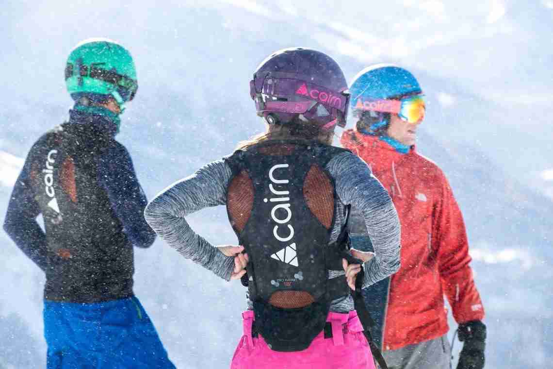 Гірськолижні шоломи — обов'язкові атрибути безпечного проведення часу на трасі