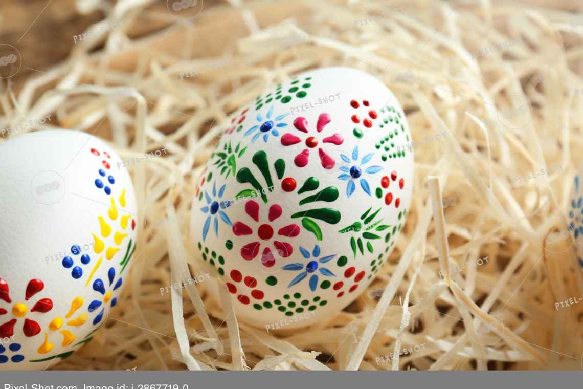 Великодні яйця з малюнком: 4 візерунки на яйцях до Великодня