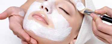 Ефективні маски для обличчя від зморшок: рекомендації та огляд засобів